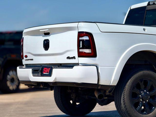 Photo of 2024 Bright White Clearcoat RAM 2500