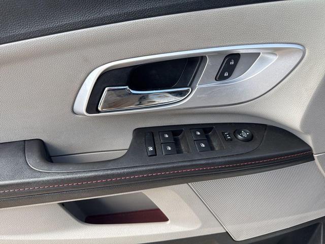 Photo of 2015 Summit White Chevrolet Equinox