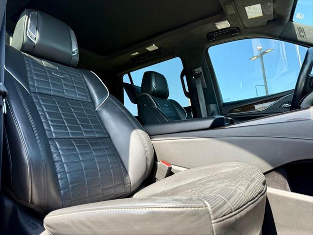 Photo of 2023 Dark Emerald Metallic Cadillac Escalade