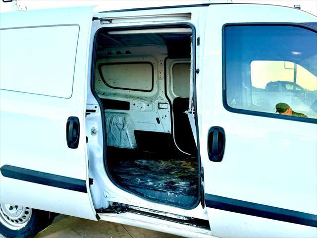Photo of 2016 Bright White RAM ProMaster City