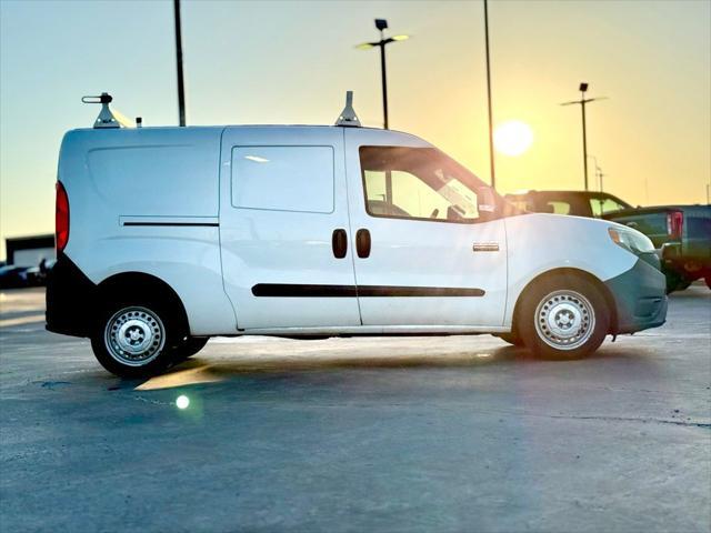 Photo of 2016 Bright White RAM ProMaster City