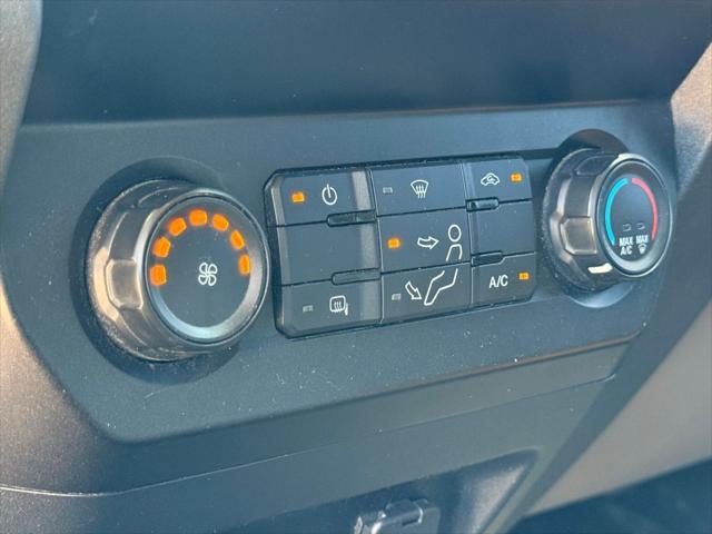 Photo of 2020 Oxford White Ford F-250