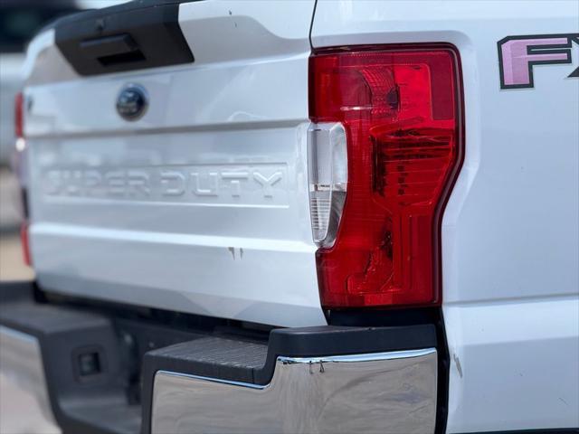 Photo of 2020 Oxford White Ford F-250