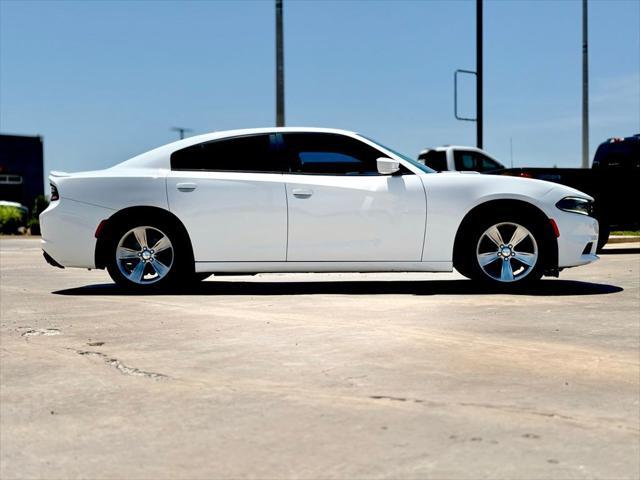 Photo of 2015 Bright White Clearcoat Dodge Charger