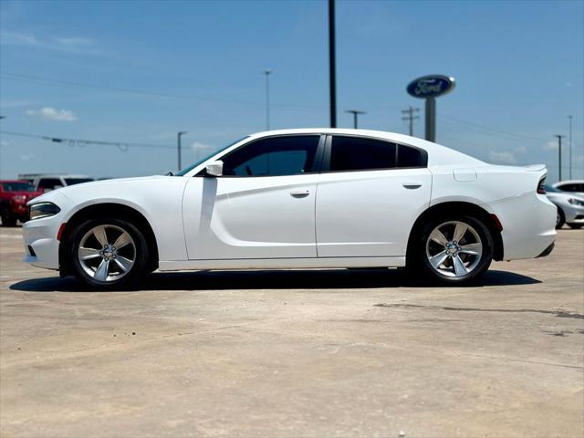 Photo of 2015 Bright White Clearcoat Dodge Charger
