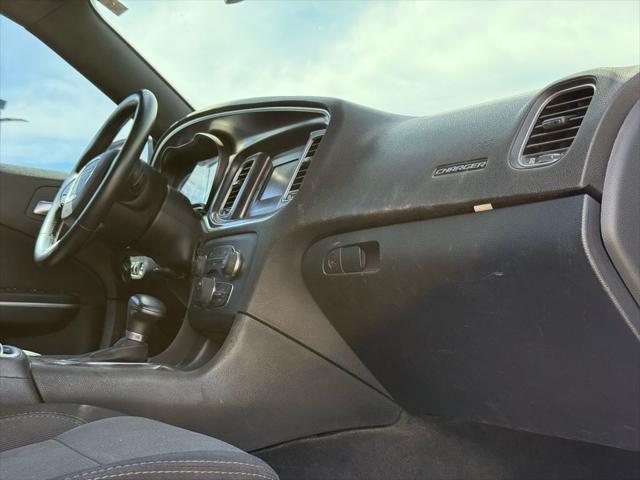 Photo of 2015 Bright White Clearcoat Dodge Charger