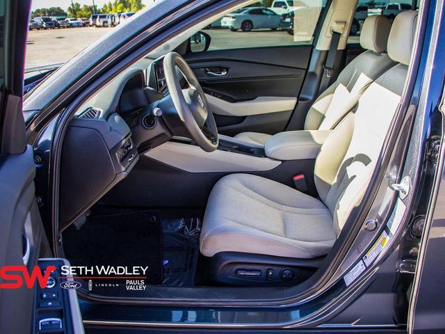 Photo of 2024 Meteorite Gray Metallic Honda Accord