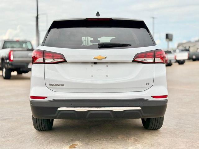 Photo of 2023 Summit White Chevrolet Equinox