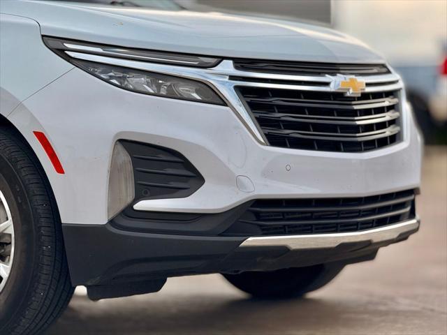 Photo of 2023 Summit White Chevrolet Equinox