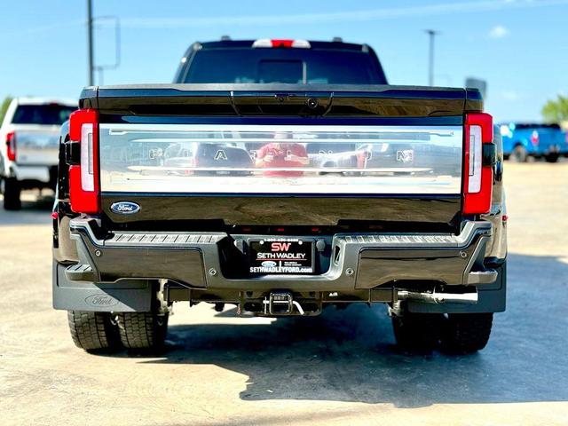 Photo of 2025 Agate Black Metallic Ford F-450