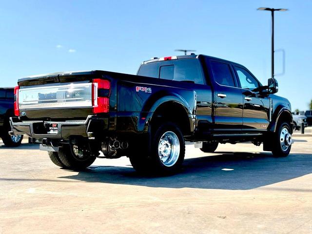 Photo of 2025 Agate Black Metallic Ford F-450