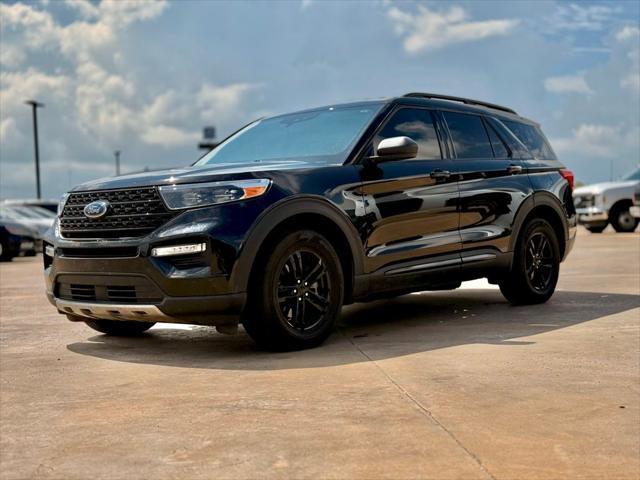 Photo of 2023 Agate Black Metallic Ford Explorer