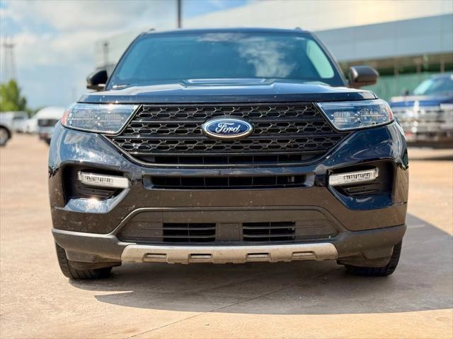 Photo of 2023 Agate Black Metallic Ford Explorer