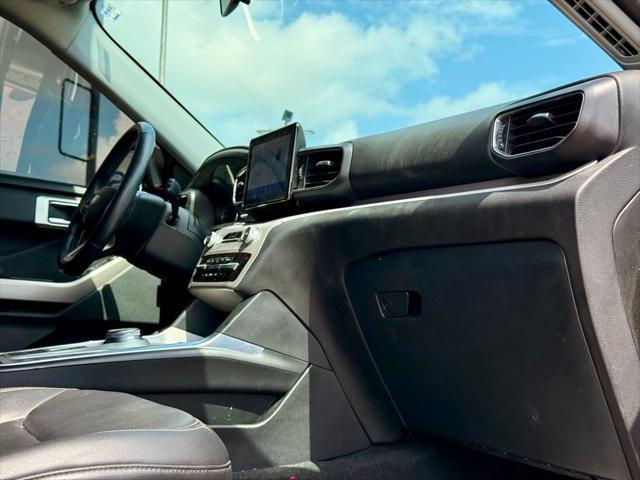 Photo of 2023 Agate Black Metallic Ford Explorer