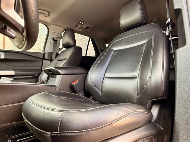 Photo of 2023 Agate Black Metallic Ford Explorer