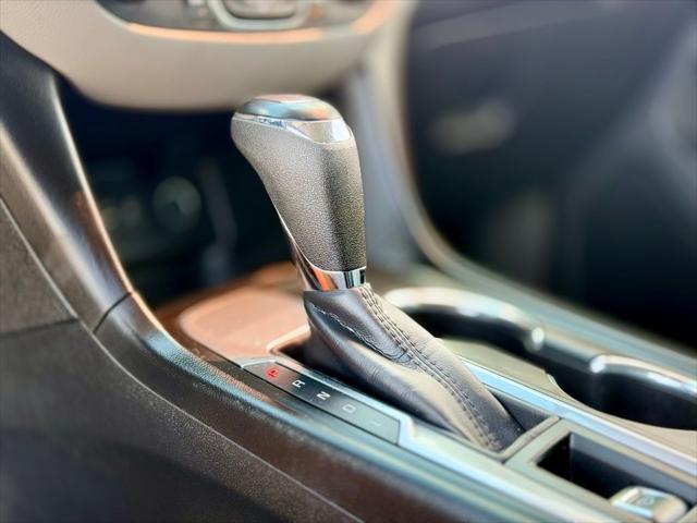 Photo of 2020 Chocolate Chevrolet Equinox