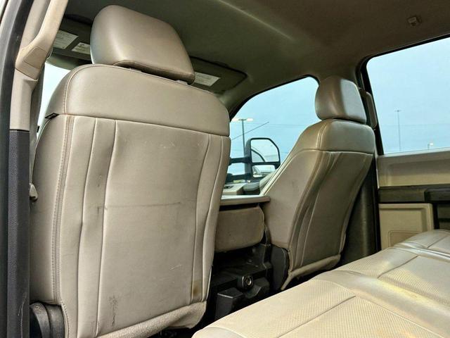 Photo of 2019 Oxford White Ford F-350