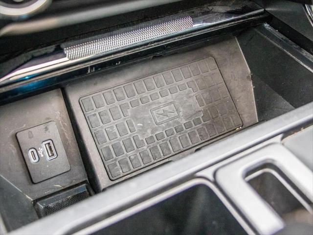 Photo of 2021 Iconic Silver Metallic Ford F-150