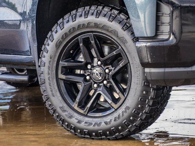 Photo of 2021 Shadow Gray Metallic Chevrolet Silverado 1500
