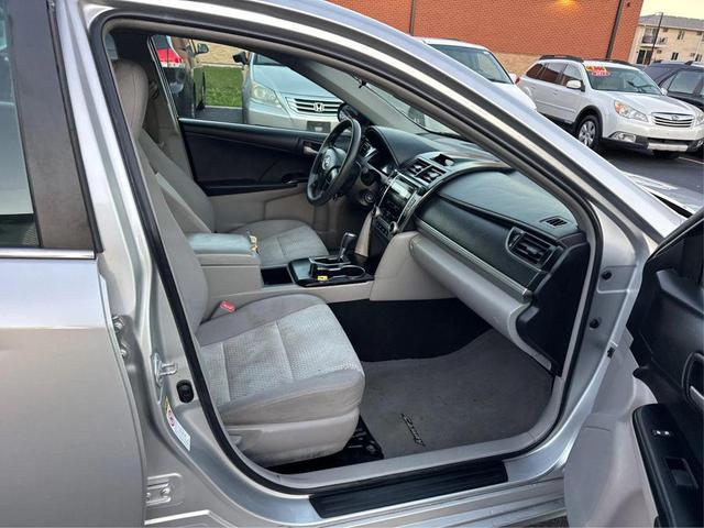 Photo of 2012 Classic Silver Metallic Toyota Camry