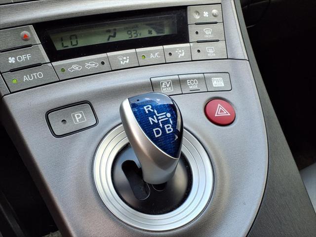 Photo of 2012 WHITE Toyota Prius