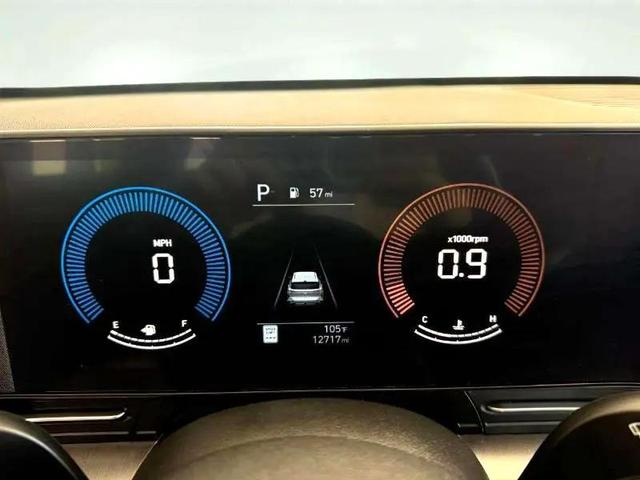 Photo of 2024 Light Green Hyundai KONA