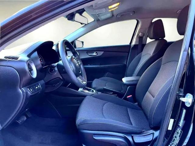 Photo of 2020 Aurora Black Kia Forte
