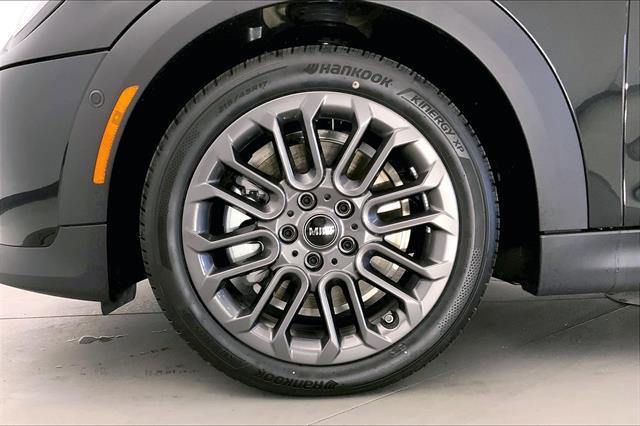 Photo of 2025 Midnight Black II Metallic MINI Hardtop