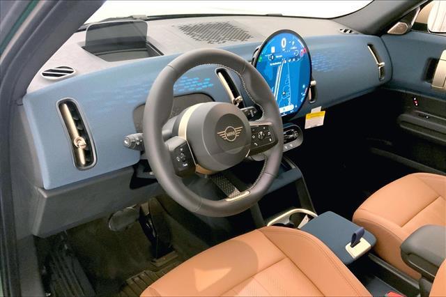 Photo of 2025 British Racing Green IV Metallic MINI Countryman