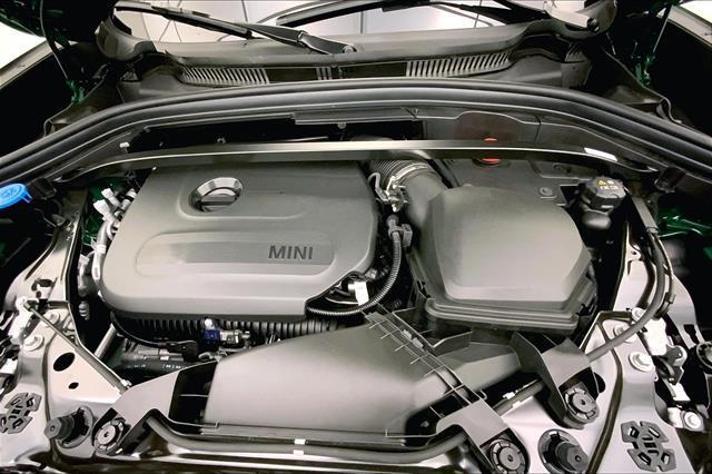 Photo of 2025 British Racing Green IV Metallic MINI Countryman