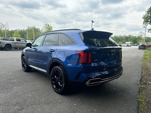 Photo of 2022 Sapphire Blue Kia Sorento