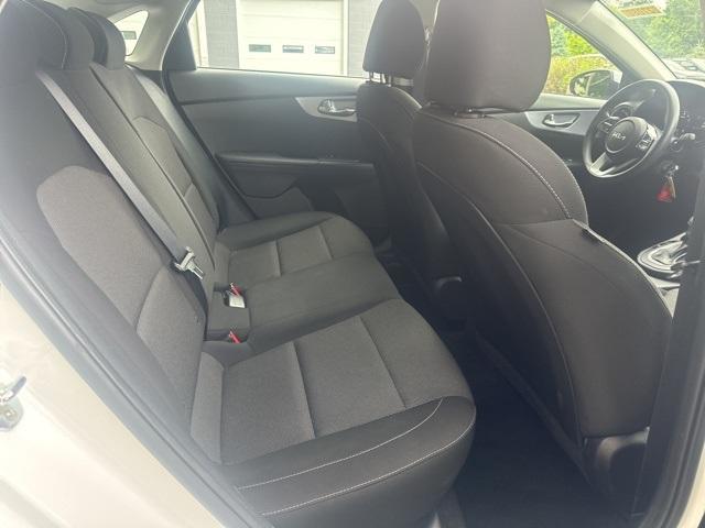 Photo of 2022 Snow White Pearl Kia Forte
