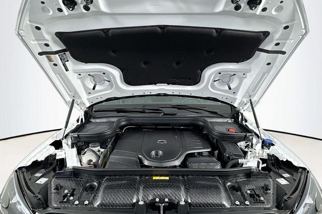 Photo of 2025 Polar White Mercedes-Benz GLE 450