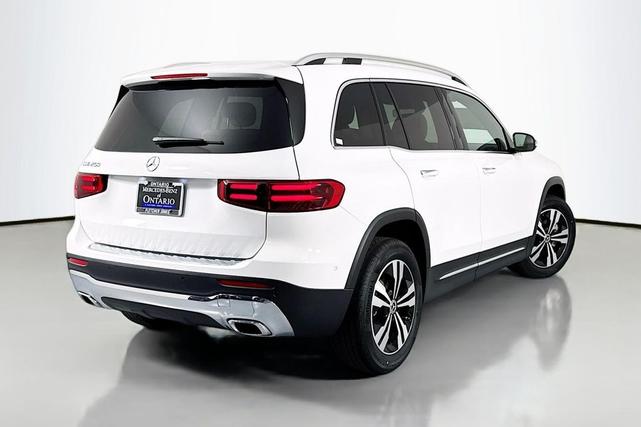 Photo of 2025 Polar White Mercedes-Benz GLB 250