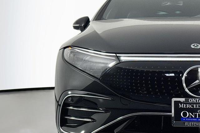 Photo of 2022 Obsidian Black Metallic Mercedes-Benz EQS 580