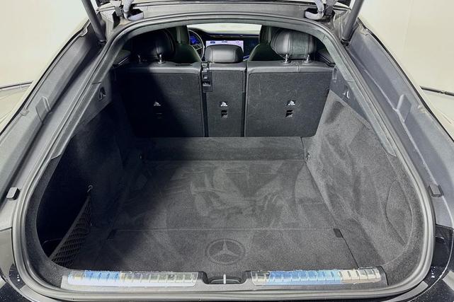 Photo of 2022 Obsidian Black Metallic Mercedes-Benz EQS 580