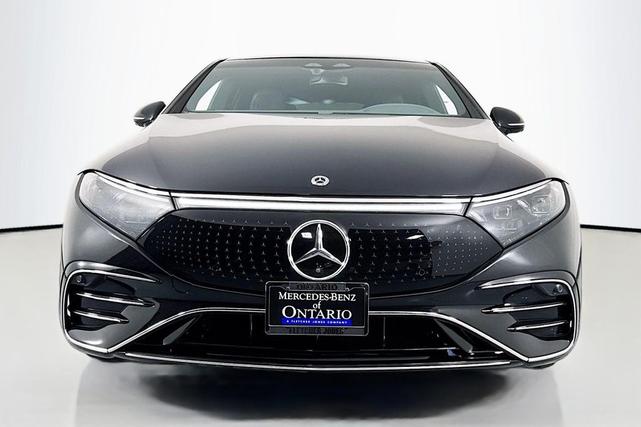 Photo of 2022 Obsidian Black Metallic Mercedes-Benz EQS 580