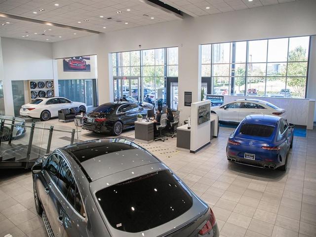 Photo of 2022 Obsidian Black Metallic Mercedes-Benz EQS 580
