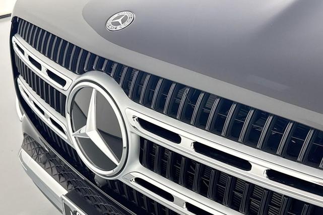 Photo of 2026 Obsidian Black Metallic Mercedes-Benz GLE 350
