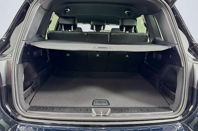 Photo of 2025 Night Black Mercedes-Benz GLB 250