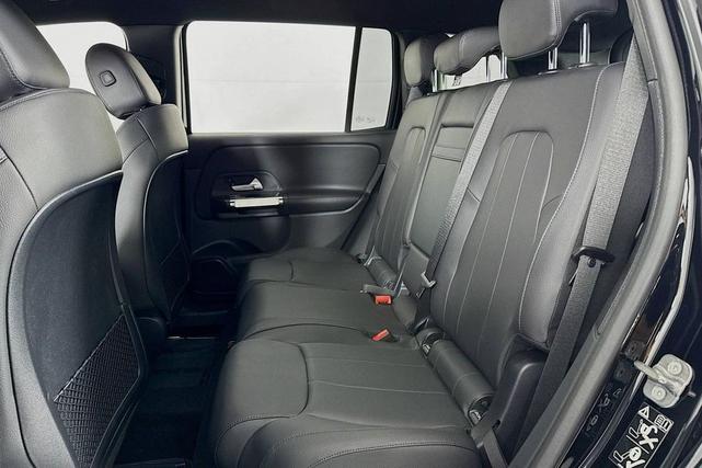 Photo of 2025 Night Black Mercedes-Benz GLB 250