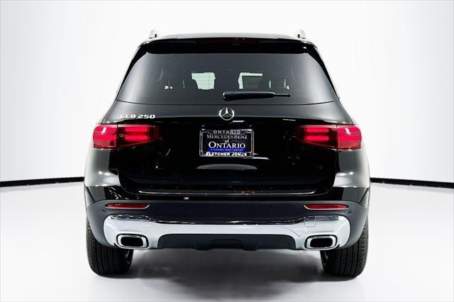 Photo of 2025 Night Black Mercedes-Benz GLB 250