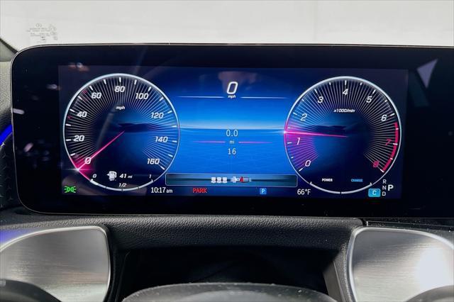 Photo of 2025 Night Black Mercedes-Benz GLB 250