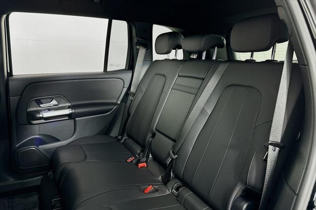 Photo of 2025 Night Black Mercedes-Benz GLB 250