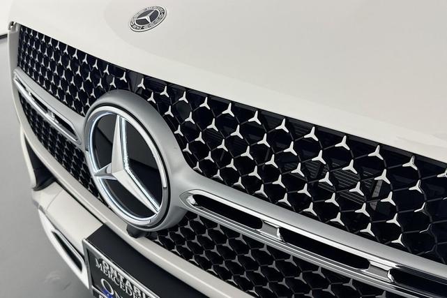 Photo of 2026 Polar White Mercedes-Benz GLE 450