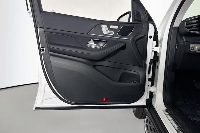 Photo of 2026 Polar White Mercedes-Benz GLE 450