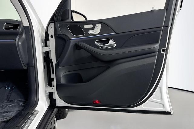 Photo of 2026 Polar White Mercedes-Benz GLE 450