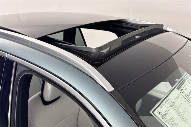 Photo of 2025 Verde Silver Metallic Mercedes-Benz GLC 300
