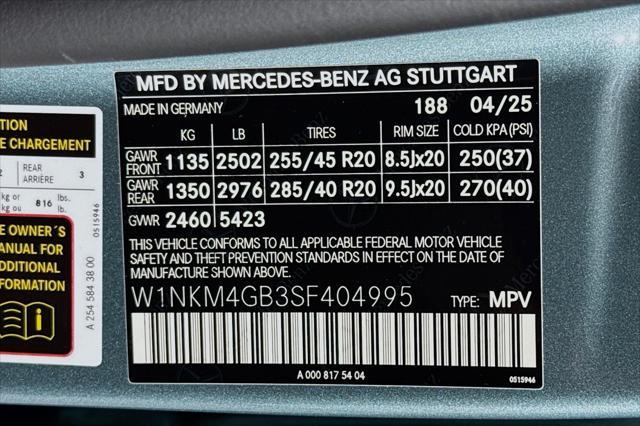 Photo of 2025 Verde Silver Metallic Mercedes-Benz GLC 300
