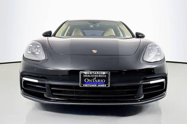 Photo of 2020 Black Porsche Panamera